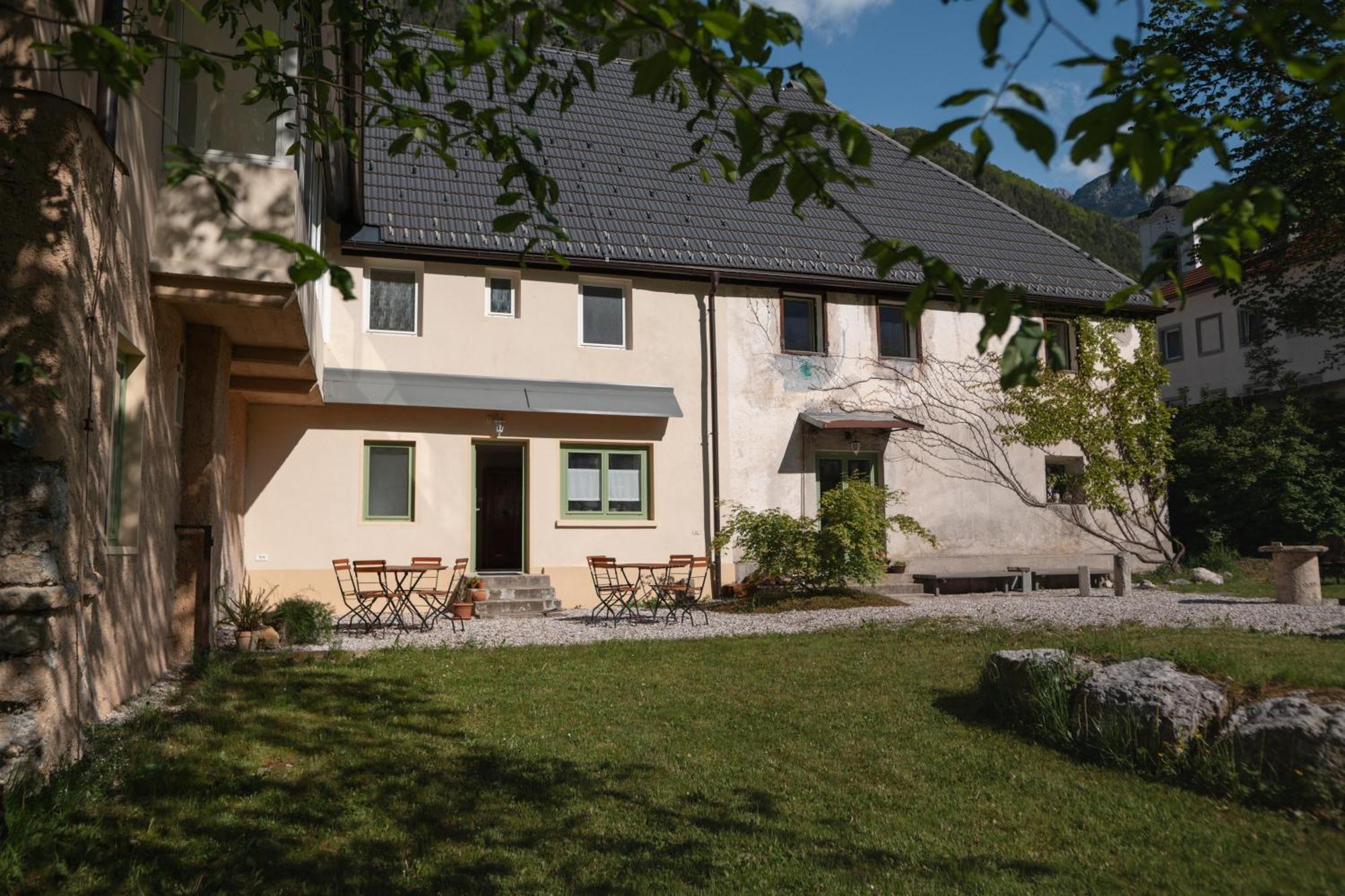 Gorska Roza Bed & Breakfast Log pod Mangartom Eksteriør bilde