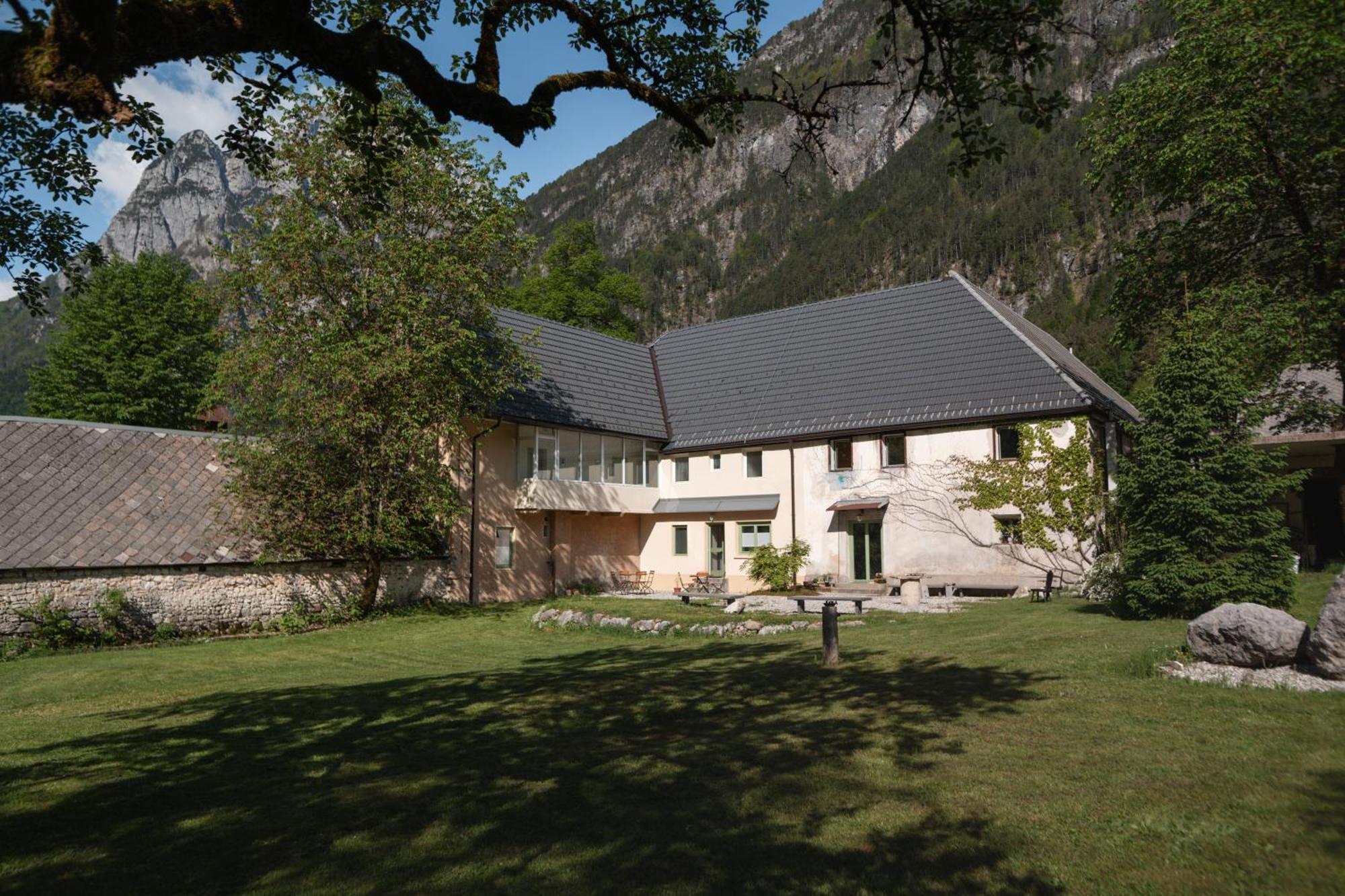 Gorska Roza Bed & Breakfast Log pod Mangartom Eksteriør bilde