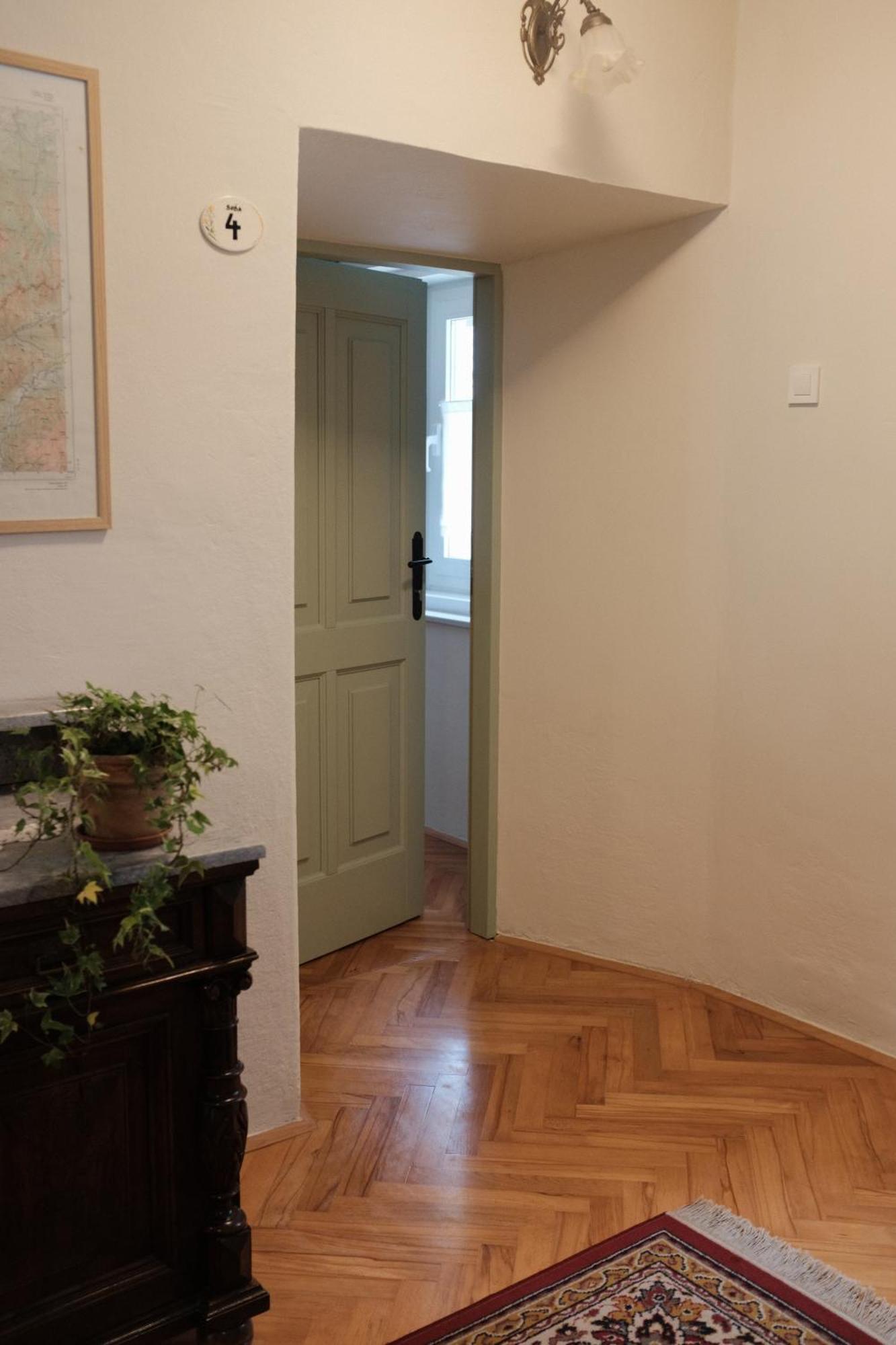 Gorska Roza Bed & Breakfast Log pod Mangartom Eksteriør bilde